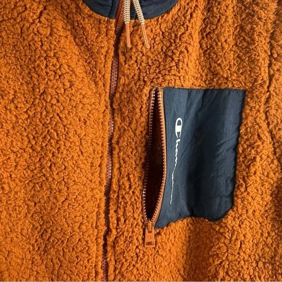 Champion AOP Reversible Deep High Pile Shearling Sherpa Vest Size Medium NWT - Picture 8 of 15